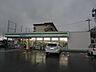 周辺：ファミリーマート茶売町店（678m）