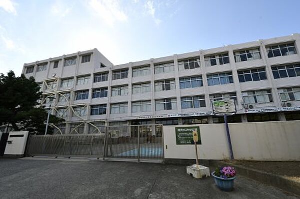 画像22:【高校】兵庫県立　伊丹西高等学校まで197ｍ