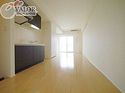 コスモリード川崎 702 7階ワンルームのリビング/ダイニング