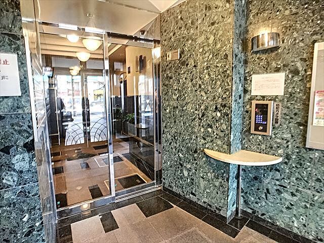 エントランス