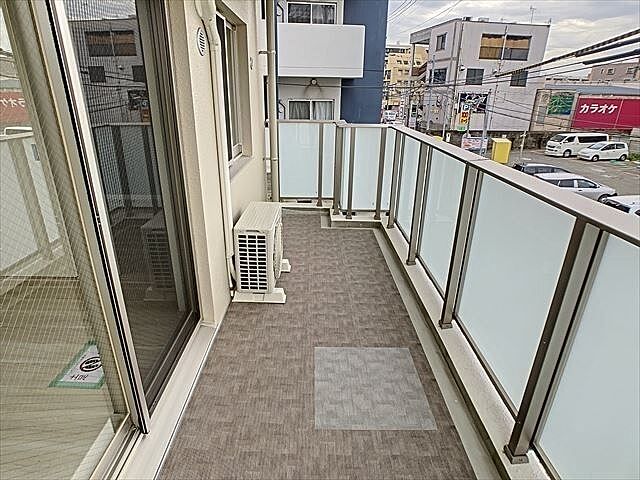バルコニー