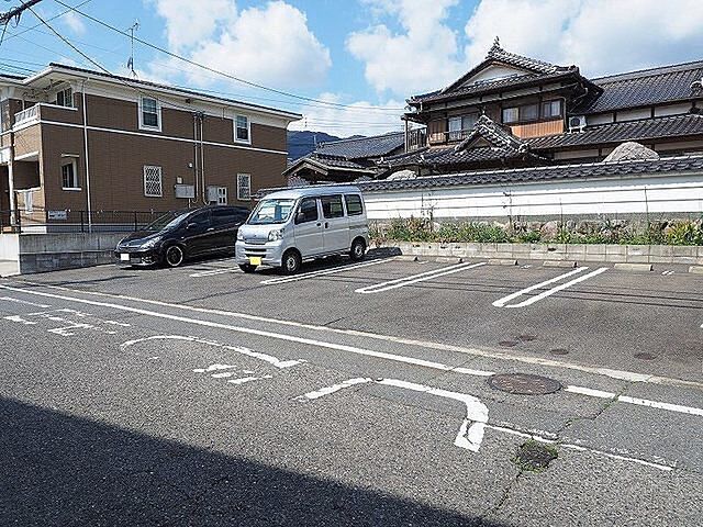 5 / 5