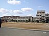 周辺：甲東小学校[公立]の外観