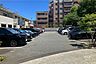 駐車場：敷地内駐車場（屋外平面式）