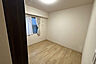 子供部屋：東側洋室5.0帖※掲載写真は一部CG加工(家具消去)を施しています。現況優先。［2026年9月6日撮影］