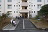 その他：住戸入り口。エレベーターの無いマンションです。集合ポストはエントランスにございます。