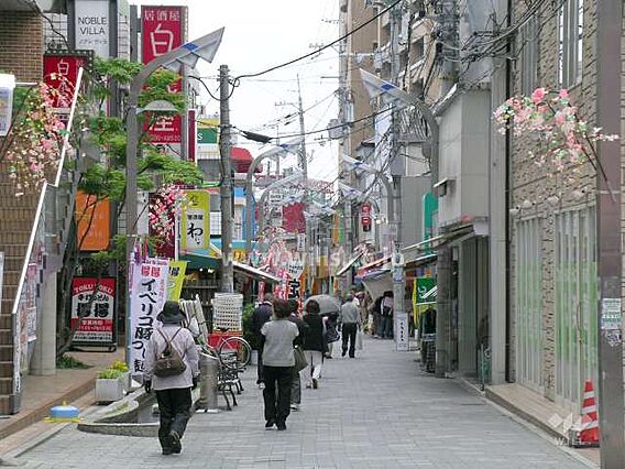みのお本通商店...
