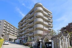 最寄りのバス停まで徒歩2分!落ち着いた住環境!