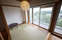 2024年フルリノベ済でジャパンディな室内に!