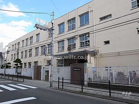 新高小学校[公立]の外観