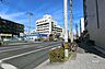 その他：敷地南西側の前面道路