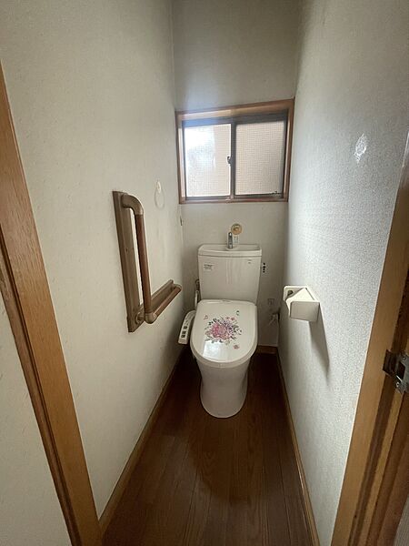 トイレを拡大表示