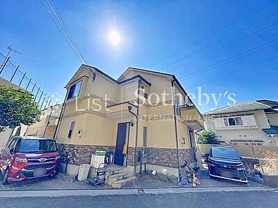 外観:◆外観◆周辺は閑静な住宅街になり自然豊かなエリア!LDKは対面キッチン仕様!和室にも繋がる広々空間が魅力!4部屋の居室は収納スペースありお部屋が綺麗に片付きます! 外観:◆外観◆周辺は閑静な住宅街になり自然豊かなエリア!LDKは対面キッチン仕様!和室にも繋がる広々空間が魅力!4部屋の居室は収納スペースありお部屋が綺麗に片付きます!