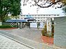 周辺：横浜市立中川小学校 お子様の学校生活の中心となる小学校、登下校の安心感はもちろん、学びや友情を育む毎日をあたたかく支えてくれます。 1400m