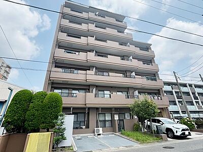 外観：専有面積約80ｍ2の3LDKマンション！2025年9月に一部リフォーム済みです♪