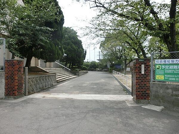 画像15:北九州市立中井小学校(410m)