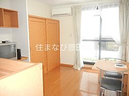 レオパレス中川屋敷 2階1Kのリビング/ダイニング