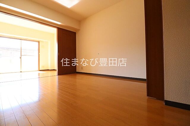 洋室