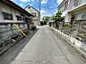 その他：閑静な住宅街の一角に佇む物件。穏やかな住環境で、新たな生活を始めてみませんか。周囲には生活に便利な施設も点在しており、快適な暮らしをサポートします。