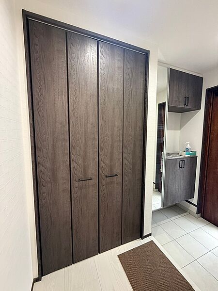 玄関を拡大表示