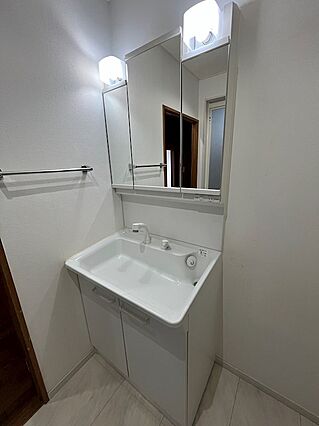 三面鏡付きの独...