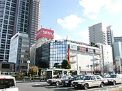 西友ひばりヶ丘店 388m