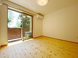 カーサ・コリーナ 1階1Kのリビング/ダイニング