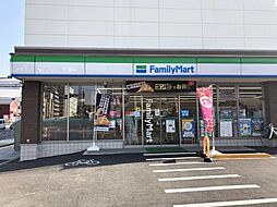 【コンビニエンスストア】ファミリーマート 板橋舟渡三丁目店まで120ｍ