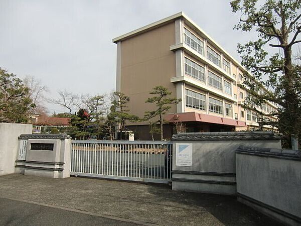 画像26:浜松市立中部中学校 1332m