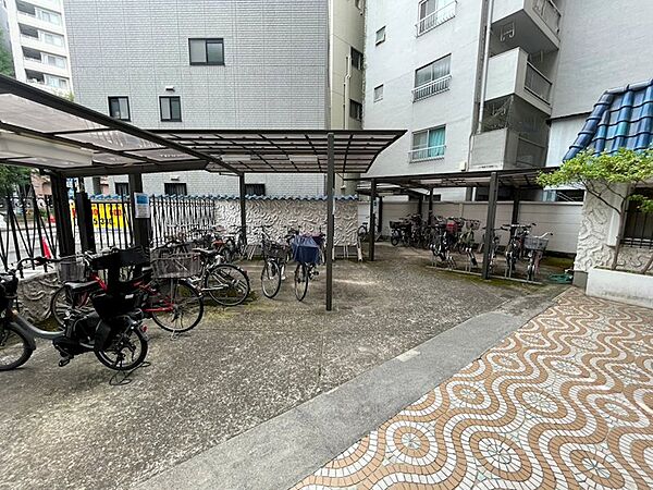 駐車場を拡大表示
