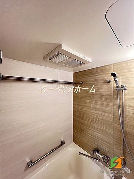 画像21:パークアクシス神田レジデンスの浴室乾燥機