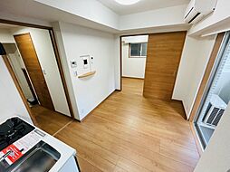 アンベリール亀有 102 1階1DKのリビング/ダイニング