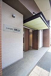 エントランスは南側にあります。