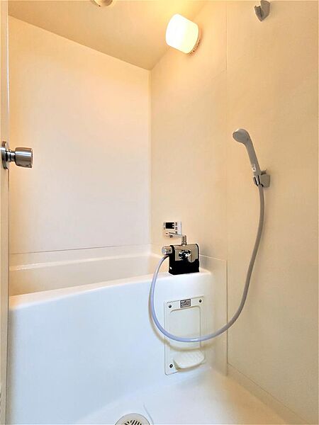 画像16:人気のバストイレ別です。キレイに清掃されています。