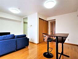 パルテノン新田東 6階1LDKのリビング/ダイニング