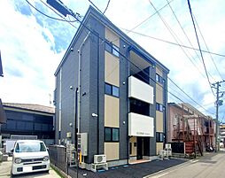 木造3階建てオートロックアパート