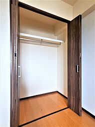 洋室5.5帖・クローゼット