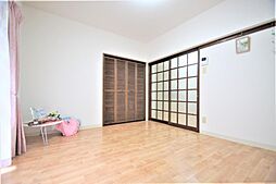 ジョイフル荒町 3階1Kのリビング/ダイニング