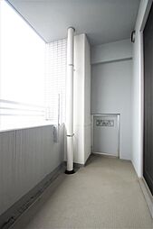 バルコニーは広く開放的です。