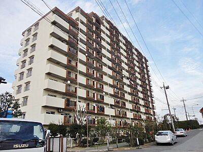 外観：昭和60年築、13階建