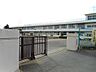 周辺：土浦市立荒川沖小学校（750m）