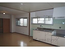 メゾン西川 2階2LDKのリビング/ダイニング