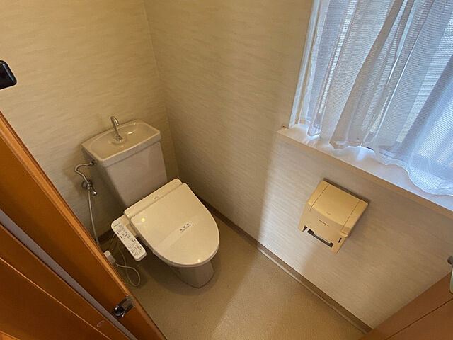 トイレ 富山市窪新町9-8-11