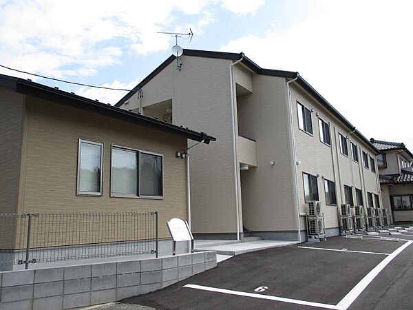 apartment 福島県双葉郡広野町大字下北迫字東町243-2
下北迫の賃貸情報を見る
物件地図