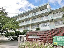 菊陵中学校(1、950m)