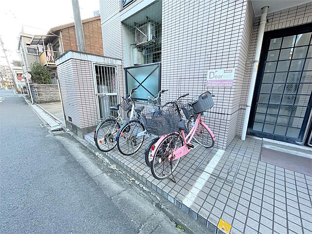 18 / 21