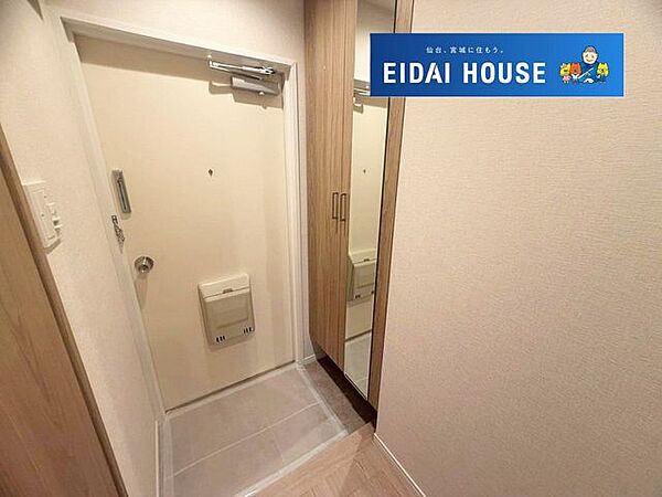 玄関を拡大表示