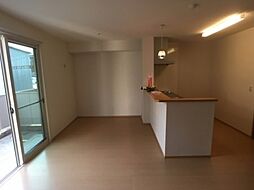 アドミラブールりんくう 1階2LDKのリビング/ダイニング