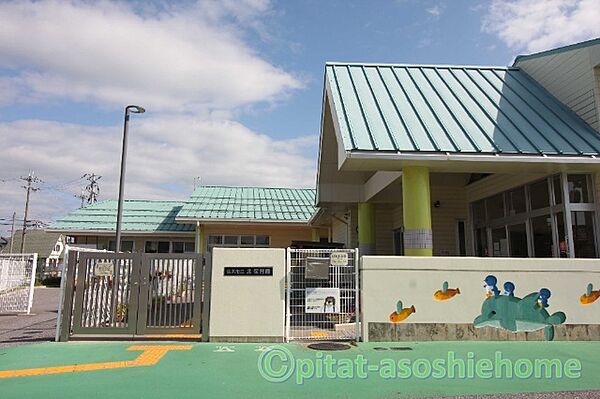 画像18:幼稚園、保育園「長浜市立北保育園まで166m」