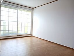 フォレステージA 202